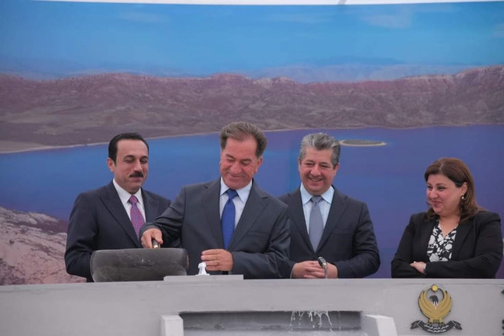 سەرۆکی حکومەتی هەرێمی کوردستان، بەردی بناخەی (بەنداوی دوین)ی لە سنووری پارێزگای هەولێر دانا