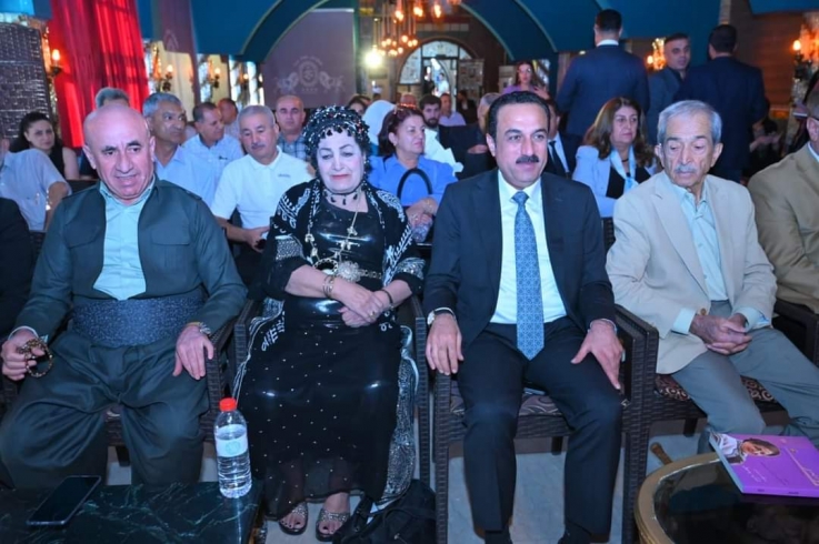 ڕێزلێنان پێشکەش بە نووسەر و فۆلکلۆریست و مامۆستای زانکۆ 