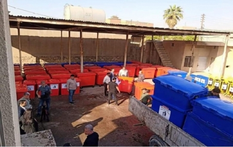 اربيل: وضع حاويات النفايات على الطرق العامة
