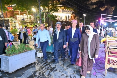 طهران...وفد حكومة الاقليم يزور احدى الاماكن السياحية في المدينة