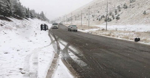 اربيل.. فرق إزالة الثلوج تواصل فتح الطرق