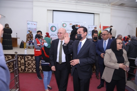 بەئامادەبوونى پارێزگارى هەولێر، هاوکارى و یارمەتى بەسەر 900 خێزانى هەژار و کەمدەرامەت دابەشکرا