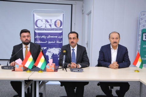 بەئامادەبوونى پارێزگارى هەولێر، کۆمەڵێک لاوى خۆبەخش ڕێزیان لێگیرا