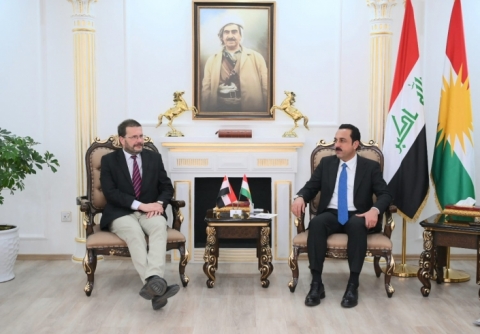 محافظ أربيل يستقبل السفير المجري لدى العراق 