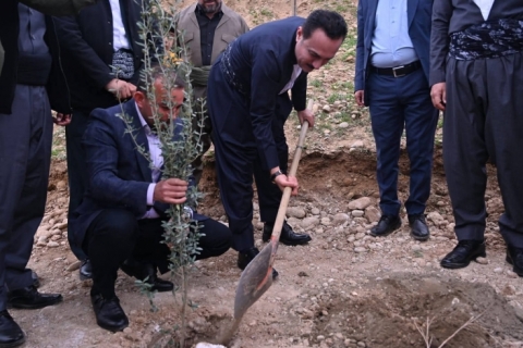هه‌ولێر ..  له‌ساڵڕۆژی لە دایک بوونی باوکی ڕوحی و نەتەوەیی و نیشتیمانی و ڕابەری مەزنی کوردستان 