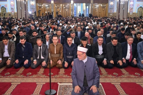 هەولێر.. بەئامادەبوونی وەزیری ئەوقاف و پارێزگار، مەراسیمی نوێژی جەژن بەڕێوەچوو