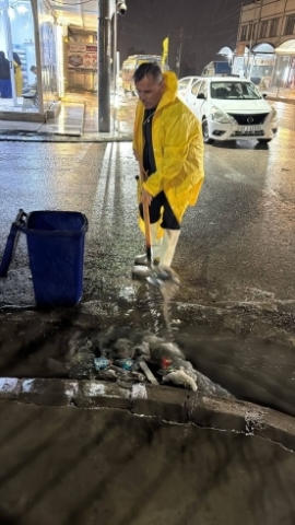 هەولێر...  خاوێنکردنەوەی مەنهۆڵ و چەپەرەکانی ئاو وەرگرتن