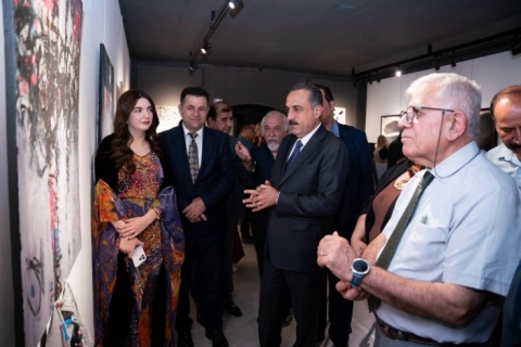 لەهەولێر ... پێشانگایەكی هونەری  شێوەكاری كرایەوە و مەدالیای 