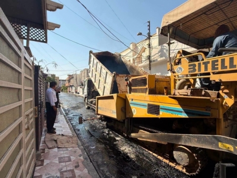 بە بڕی زیاتر لە (305) تۆن قیڕی بەرهەمهاتووی کارگەی قیڕی سەرۆکایەتیی شارەوانیی هەولێر، بەشێکی دیکەی شەقام و کۆڵانە تێکچووەکانی شاری هەولێر قیڕتاوکران و چاککرانەوە...