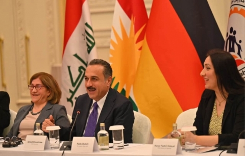 هەولێر...  چوارەمین دانیشتنی سەکۆی خستنەسەرکاری گشتگیر لە شاری هەولێر له‌ژێر ناوی شیانه‌كان بۆ به‌رێوه‌بردنی گشتگیری ده‌ستی كاری بیانی له‌ هه‌رێمی كوردستان، بەڕێوەچوو