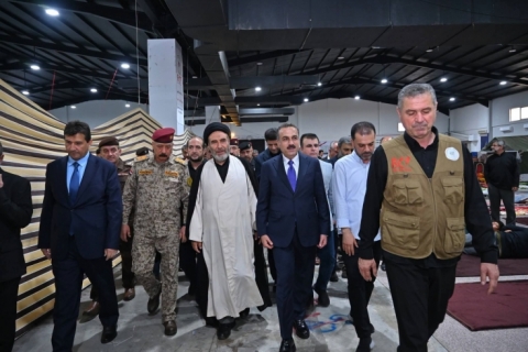 پارێزگارى هەولێر، سەردانی شوێنى مانەوەى زیارەتکارانی ئێرانی کرد و لەنزیكەوە لە چۆنیەتى بەڕێوەچوونى ئامادەکارییەکان و پێشوازیكردن لێیانی کۆڵییەوە