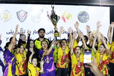 بەڕێزان/ سەرۆک و ئەندامانی دەستەی کارگێڕی، ڕاهێنەران، و یاریزانانی یانەی ئافرەتانی هەولێر