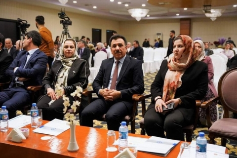 سیمۆپۆزیۆمی یەکێتی زانکۆکانی جیهان تایبەت بە کێشەی کۆچ و ئاوارەبوون به‌ڕێوه‌چوو