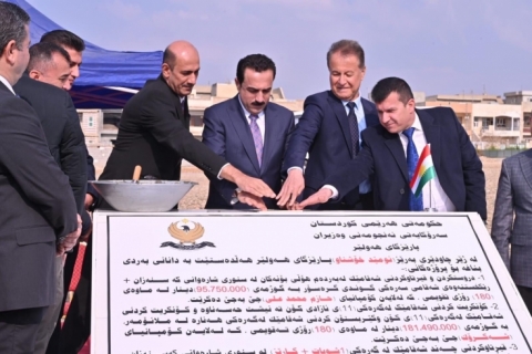 بەردى بناغەى چەند پڕۆژەیەکى پەرەپێدان لە کەسنەزان و مەلائۆمەر دانرا