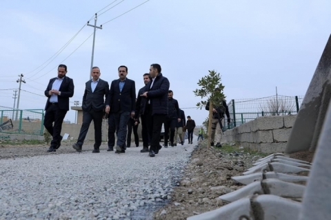 پارێزگارى هەولێر، قۆناغی  یەکەمی پرۆژەی دروستکردنی شورە و قیڕتاوکردن لەجۆری دەبل درێسینگی گۆڕستانی کەسنەزانی بەسەرکردەوە