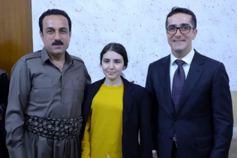 هه‌ولێر:مه‌لا مسته‌فا مه‌سعود بارزانی و پارێزگاری هه‌ولێر سه‌ردانی خانه‌واده‌ی ئاڤان نزاریان کرد