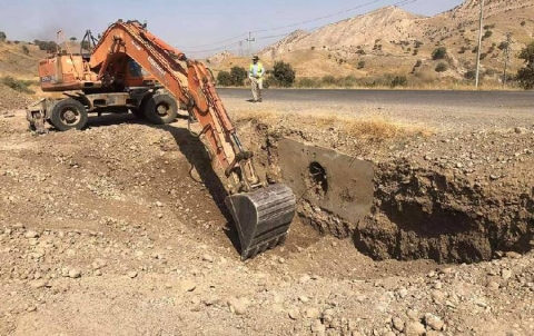Road cleaning and culverts cleaning of the main road of several villages