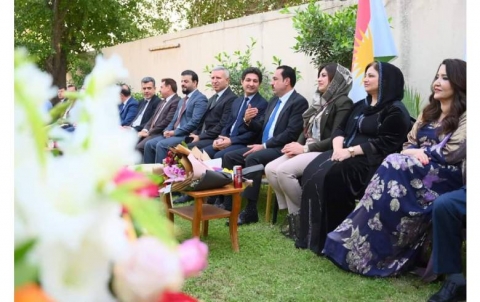 پارێزگارى هەولێر بەنوێنەرایەتى سەرۆکى حکومەتى هەرێم، سەردانى یەکێتى مامۆستایانى کوردستانى کرد 