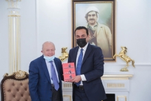 پارێزگاری هەولێر پێشوازی لە نووسەری گەورەی تورکیا و دۆستی نزیکی کورد ئیسماعیل بێشکچی کرد