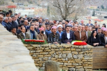 پارێزگاری هەولێر و سەرجەم یەکە ئیداری و  کارگێڕییەکانی سنووری پارێزگا، په‌یمانی سۆز و وه‌فاداریان بۆ ڕێبازی بارزانی نه‌مر دوپاتکردەوە                        