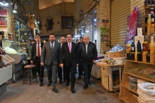 اوميد خوشناو ومحافظ ميسان يزوران مركز مدينة اربيل وسوق القيصرية 