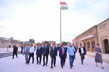 محافظ اربيل ومدير عام منظمة 